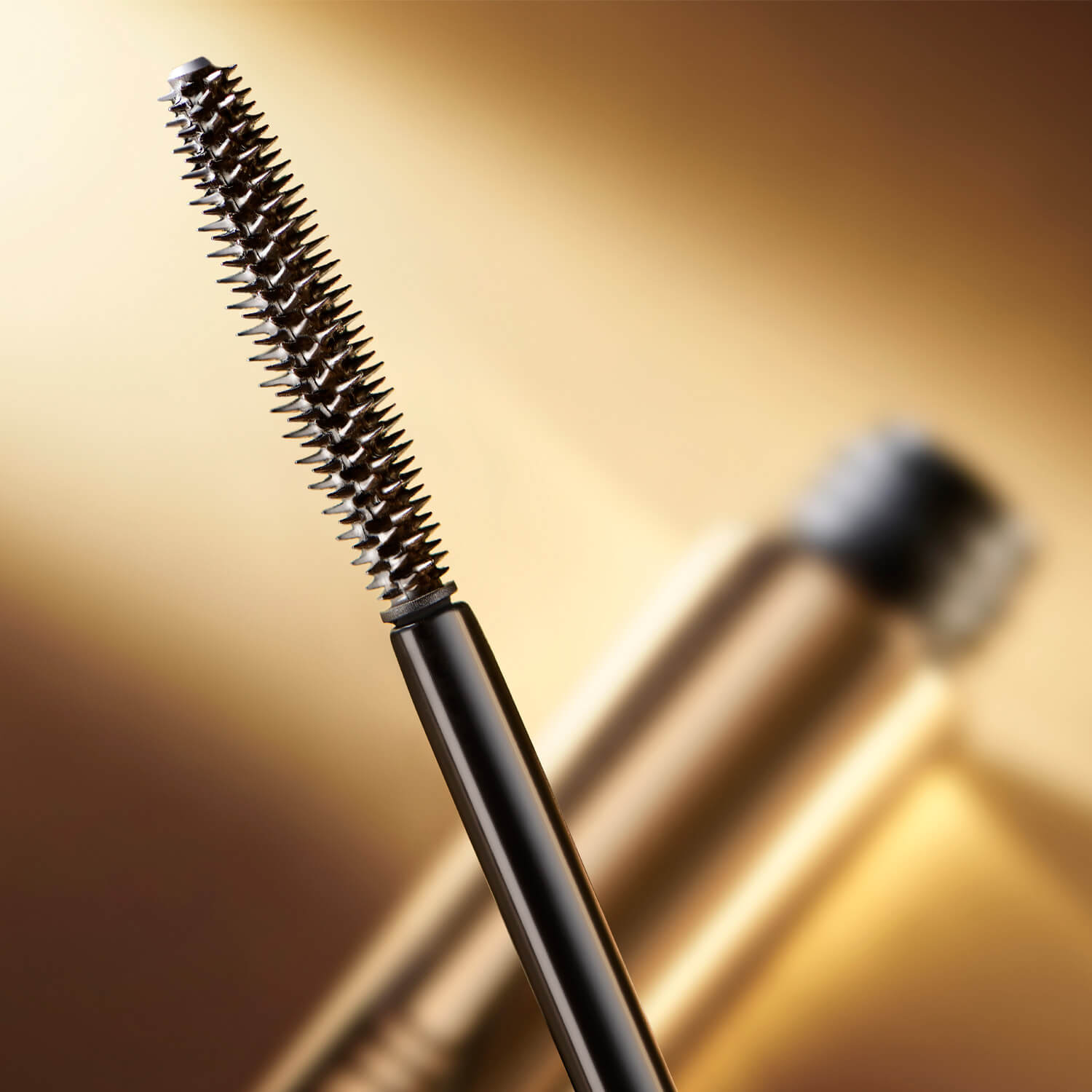 TRIPLE THREAT MASCARA (MÁSCARA DE PESTAÑAS)
